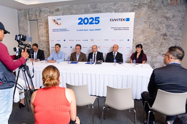 Imagen Firma de convenio Cuvitek - ANAM